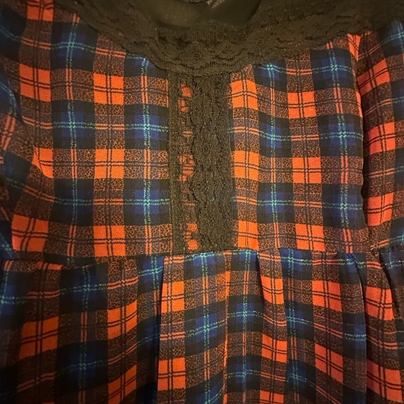 Bar III Dress!! Worn a few hours! Like brand new! So cute and fun! - Picture 3 of 5